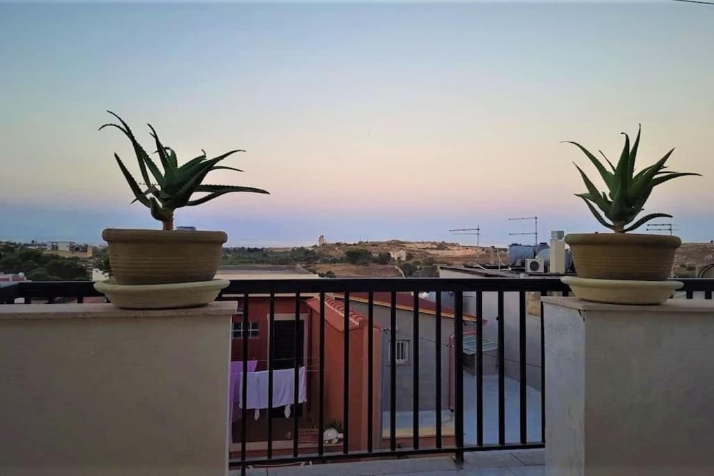 Apartmán La Terrazza Di Mariel Pachino Exteriér fotografie